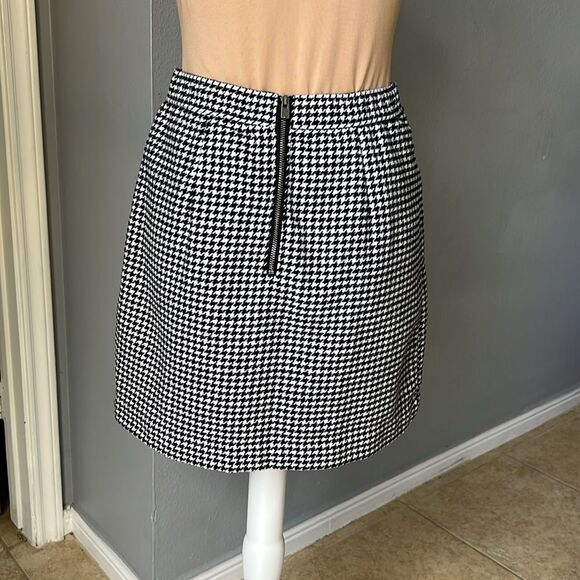 Hollister houndstooth skirt - Picture 3 of 7